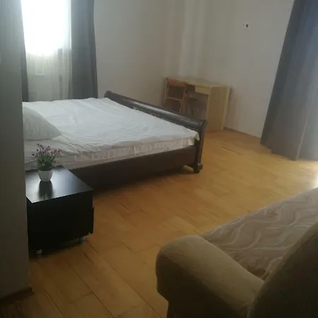 לינה וארוחת בוקר Np Sunshine *